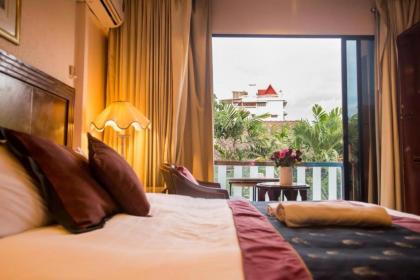 Diamond City Hotel - image 6