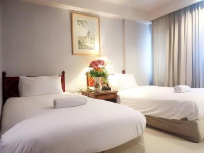 Diamond City Hotel - image 7