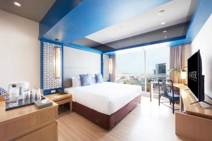the Quarter Hualamphong by UHG