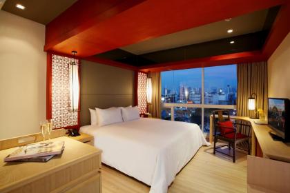 The Quarter Hualamphong by UHG - image 5