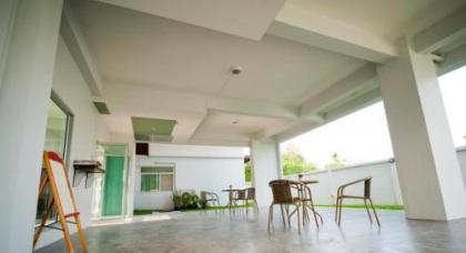 The Meet Green Apartment - image 12