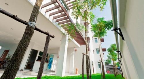 The Meet Green Apartment - image 2