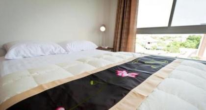 The Meet Green Apartment - image 5