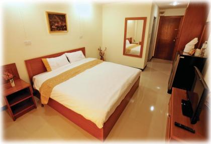 Rafael Hotel and Mansion Bangkok - SHA Extra Plus Certified - image 13