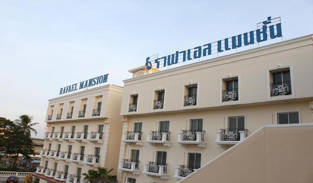 Rafael Hotel and Mansion Bangkok - SHA Extra Plus Certified - image 3