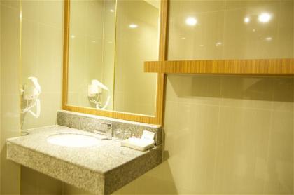 Jolly Suites & Spa Hotel - image 11