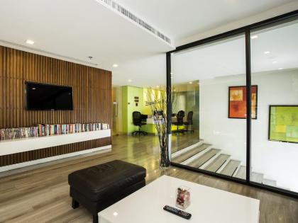 Marvin Suites Hotel - image 16