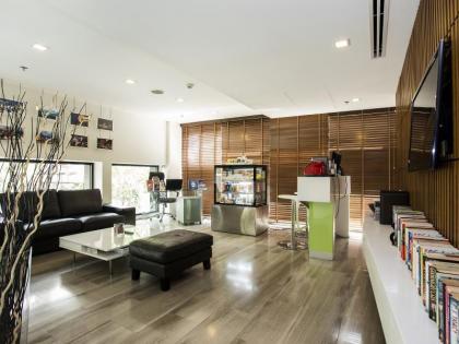 Marvin Suites Hotel - image 4