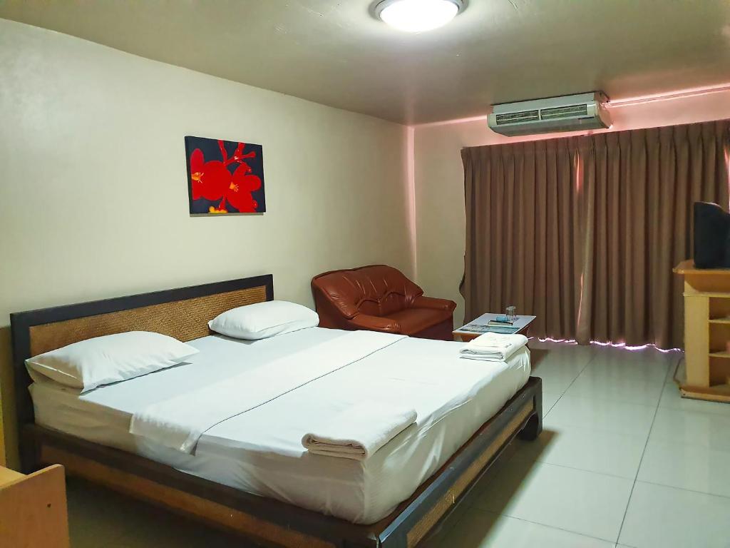 The Montana Lodge - Sathorn - main image