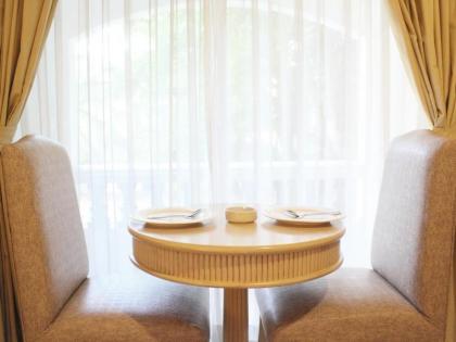 Romance Hotel Srinakarin - image 19