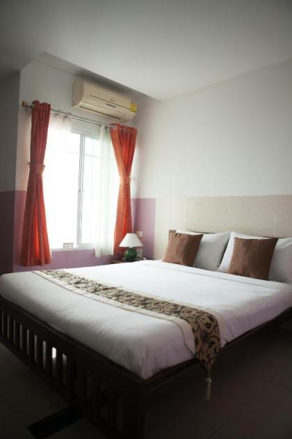 Ratchada 17 Place - image 6