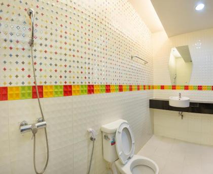 Thamrongin Hotel - image 20
