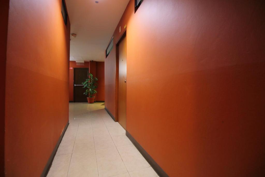 Pannee Residence @ Dinsor - image 3