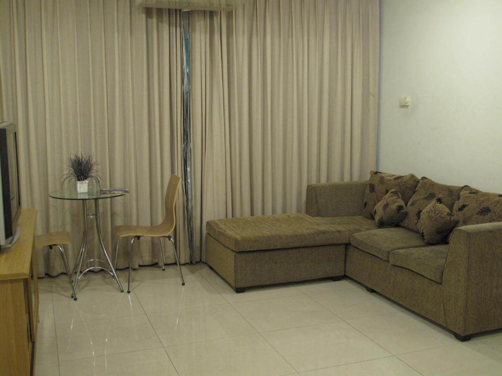 14 Resort - image 3
