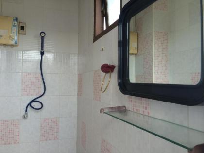 Sunshine Apartment - image 6