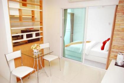 Riski Residence Ngamwongwan - image 3