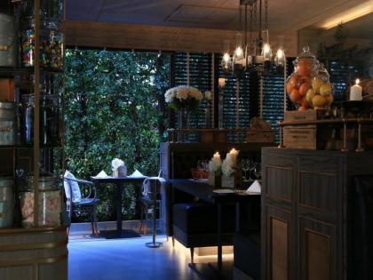 Riva Surya Bangkok Hotel - image 7