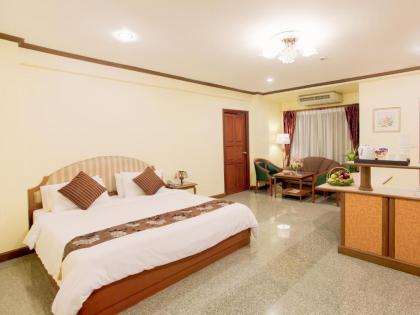 Patumwan House - image 19