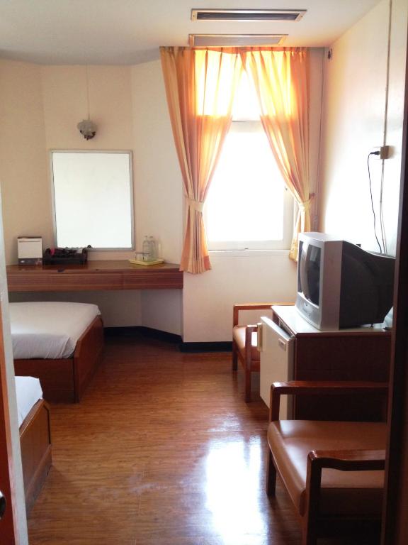 Muangphol Mansion - image 4