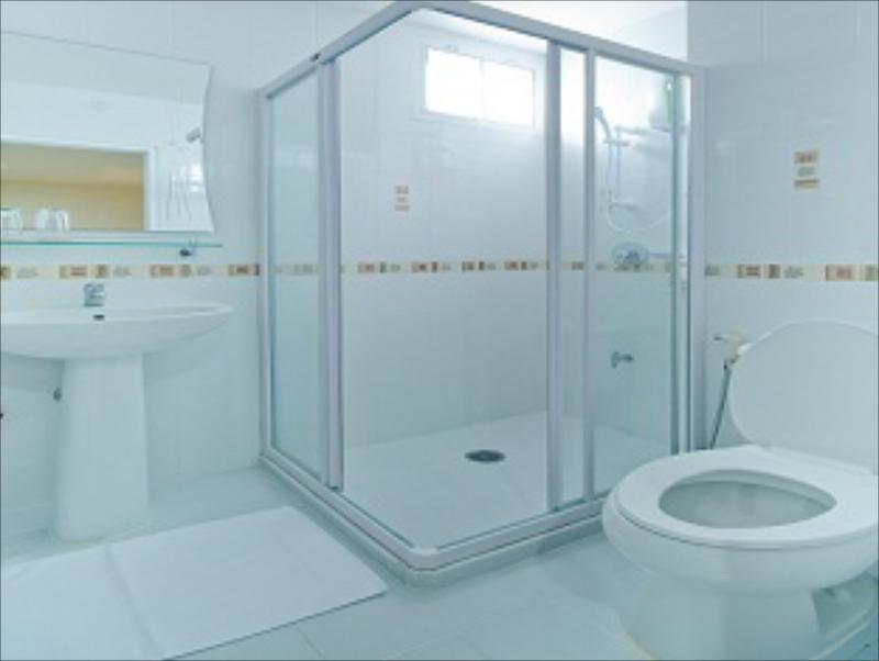 Kozy Inn - image 4