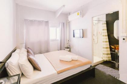 3 Howw Hostel at Khaosan - image 12