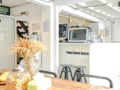 3 Howw Hostel at Khaosan - image 19