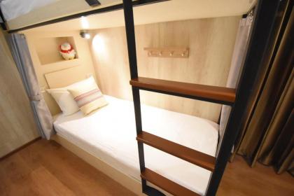 Silom Forest Exclusive Residence - image 2