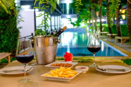 Aranta Airport Hotel - image 18