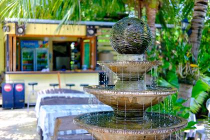 Aranta Airport Hotel - image 9