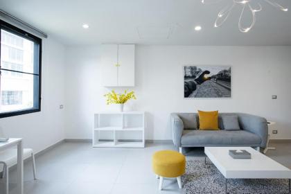 Tonson Residence - image 11