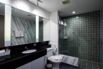 Tonson Residence - image 19