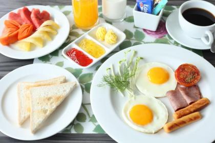Crystal Suites Suvarnabhumi Airport - image 3