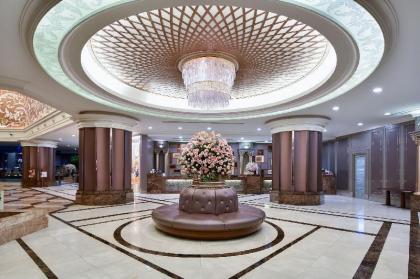 The Berkeley Hotel Pratunam (SHA Plus) - image 10