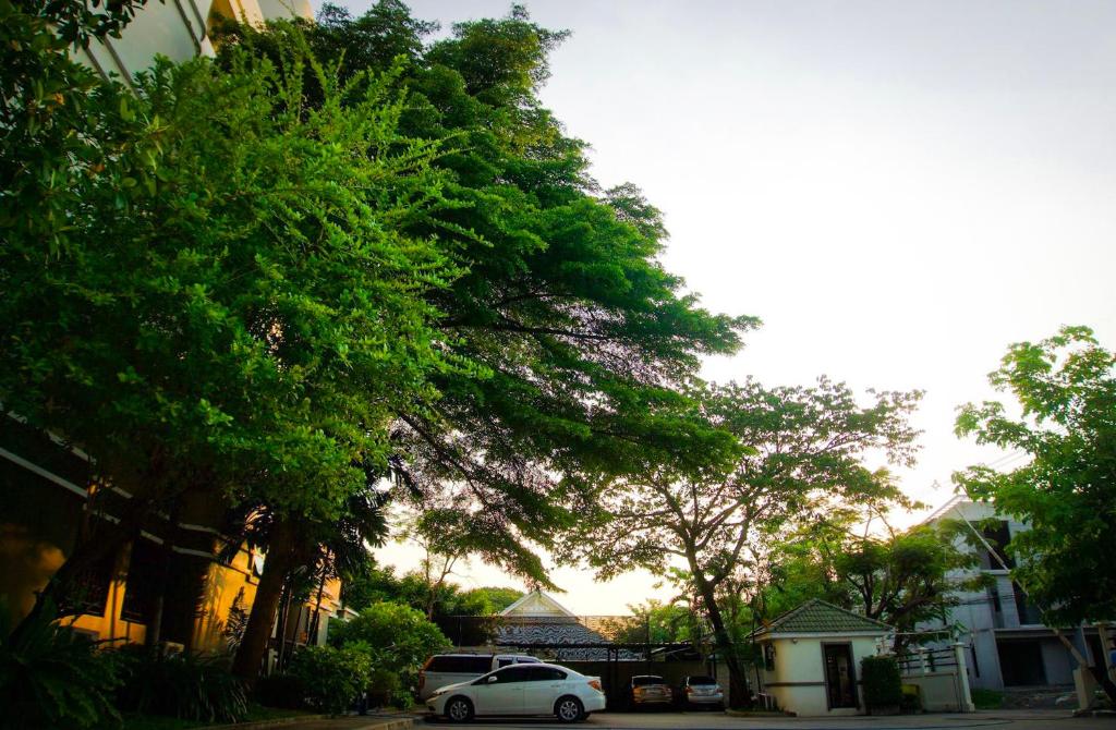Baan Boonanan Apartment - main image