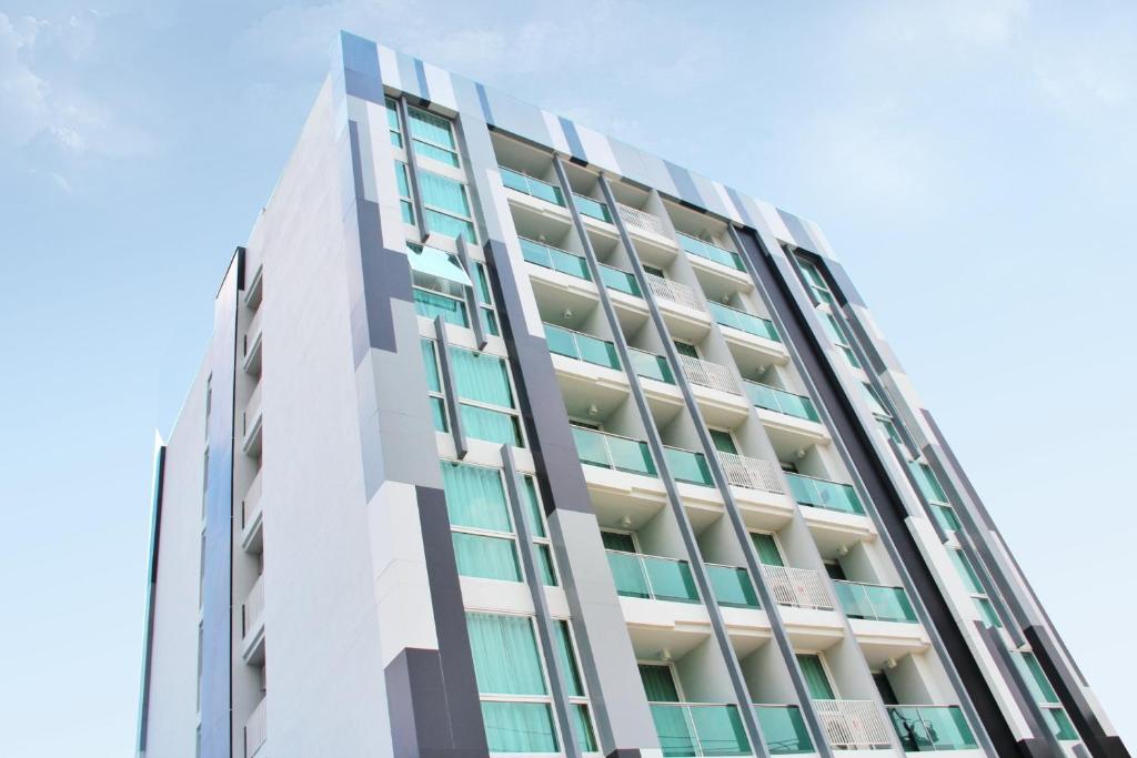 United Residence Ekamai Bangkok - main image
