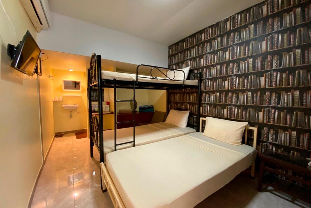 Steve Lady Hostel - image 7