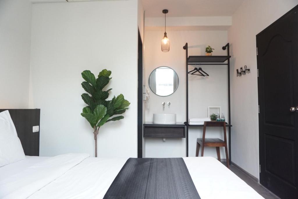 Tim Mansion - image 4
