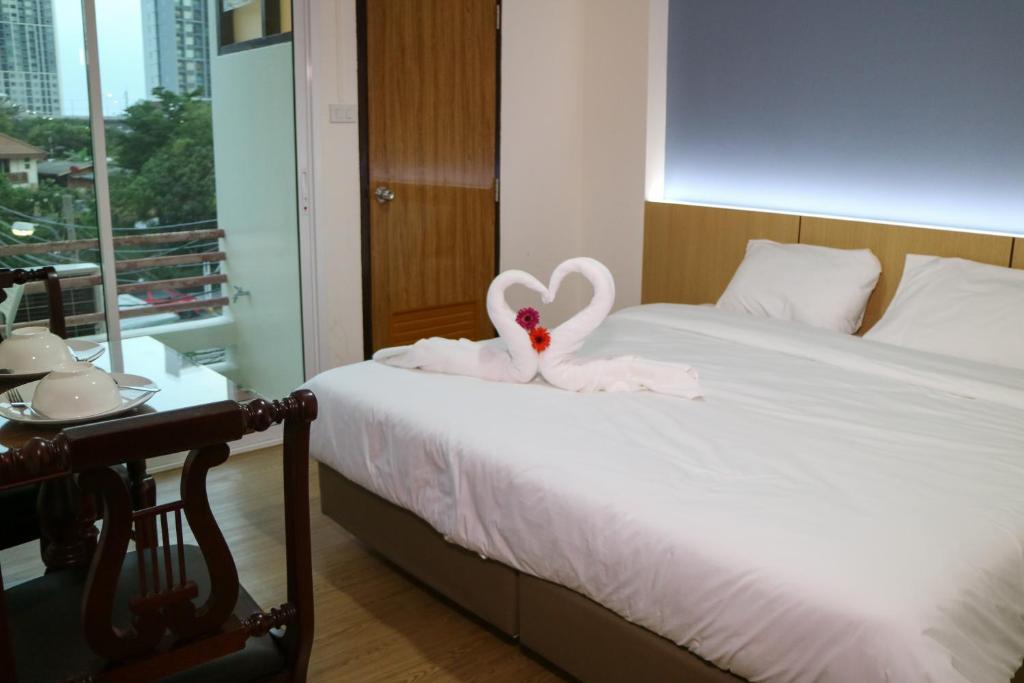 Beerapan Hotel - image 4