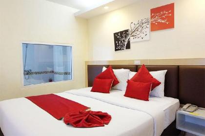 Tara Grand Hotel - image 2
