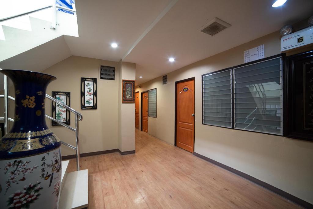 Longzhu Guesthouse - image 2