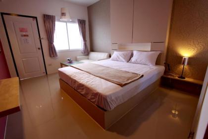 Bearing 26 Hotel - image 9