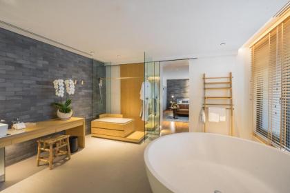 Ad Lib Bangkok - image 12