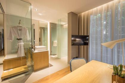 Ad Lib Bangkok - image 4