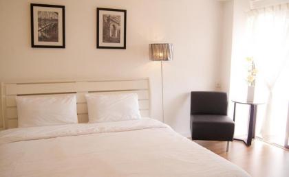 Good Houses Apartment - image 11