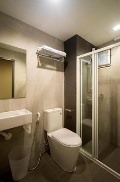 Siam Mitr Hostel - image 16