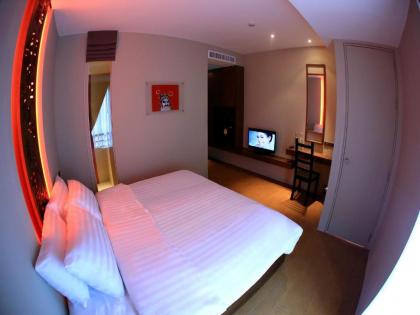 Silom One Hotel - image 14