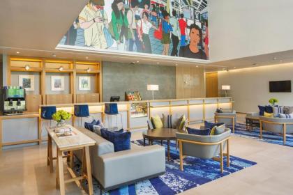 Holiday Inn Express Bangkok Sathorn - image 3