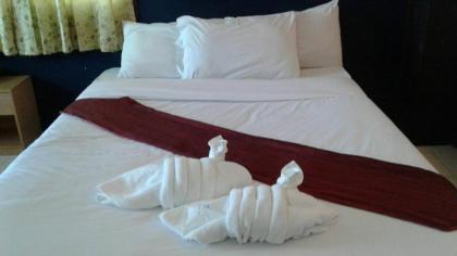 Bangkok Travel Suites Hotel - image 11