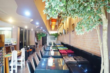 Bangkok Travel Suites Hotel - image 19