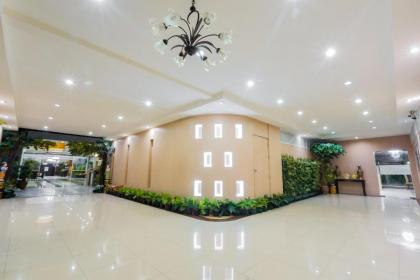 Three Seasons Place - image 15